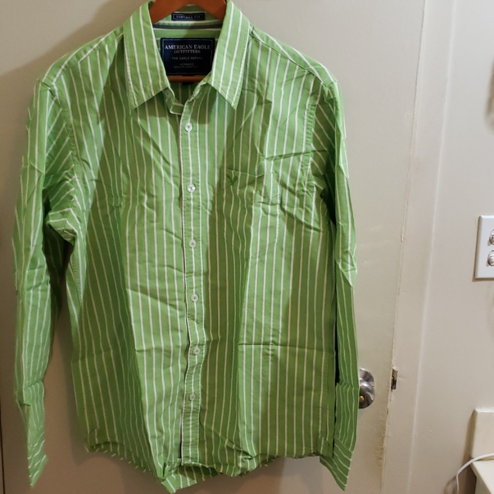 Mens American Eagle long sleeve button down shirt